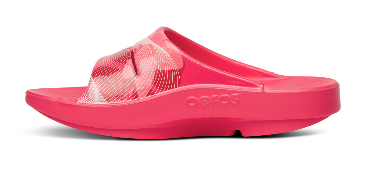 OOFOS Women's OOahh Slide - Neon Berry Breeze