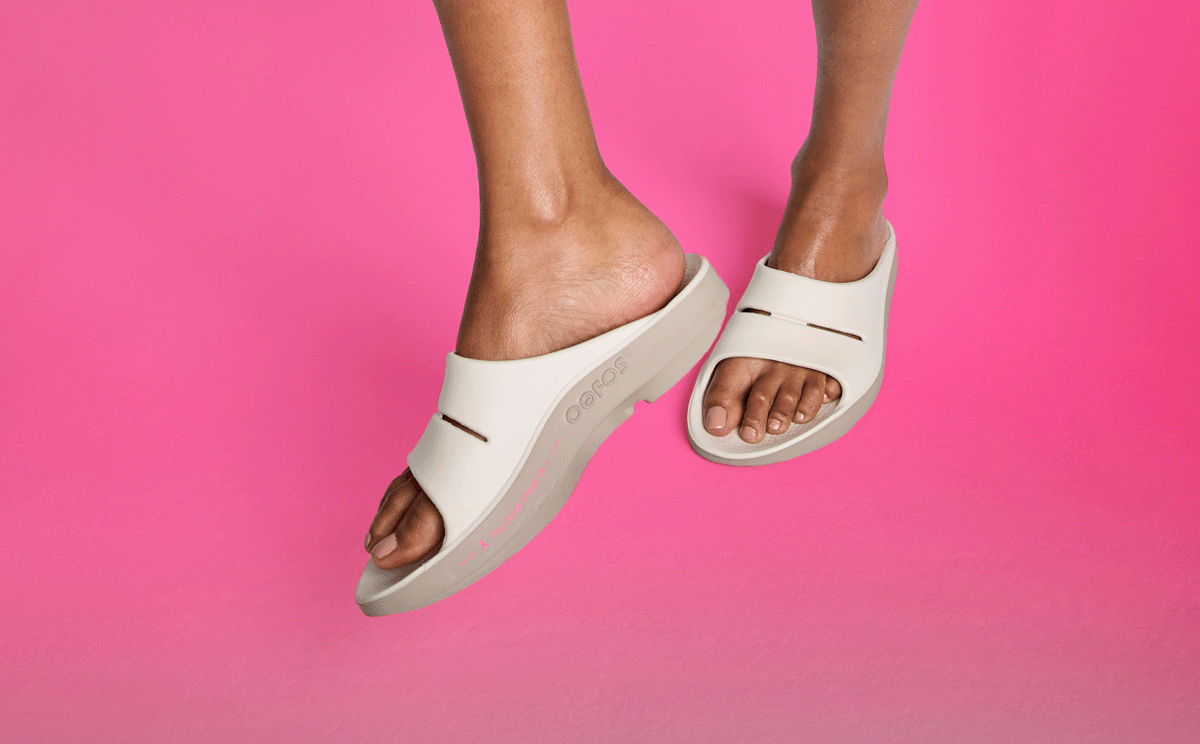 OOFOS Women's Limited Edition 2025 OOahh FUSED - Project Pink