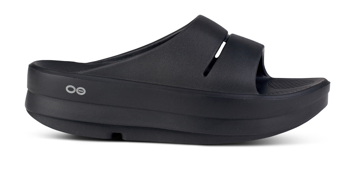 OOFOS Women's OOmega OOahh Slide - Black