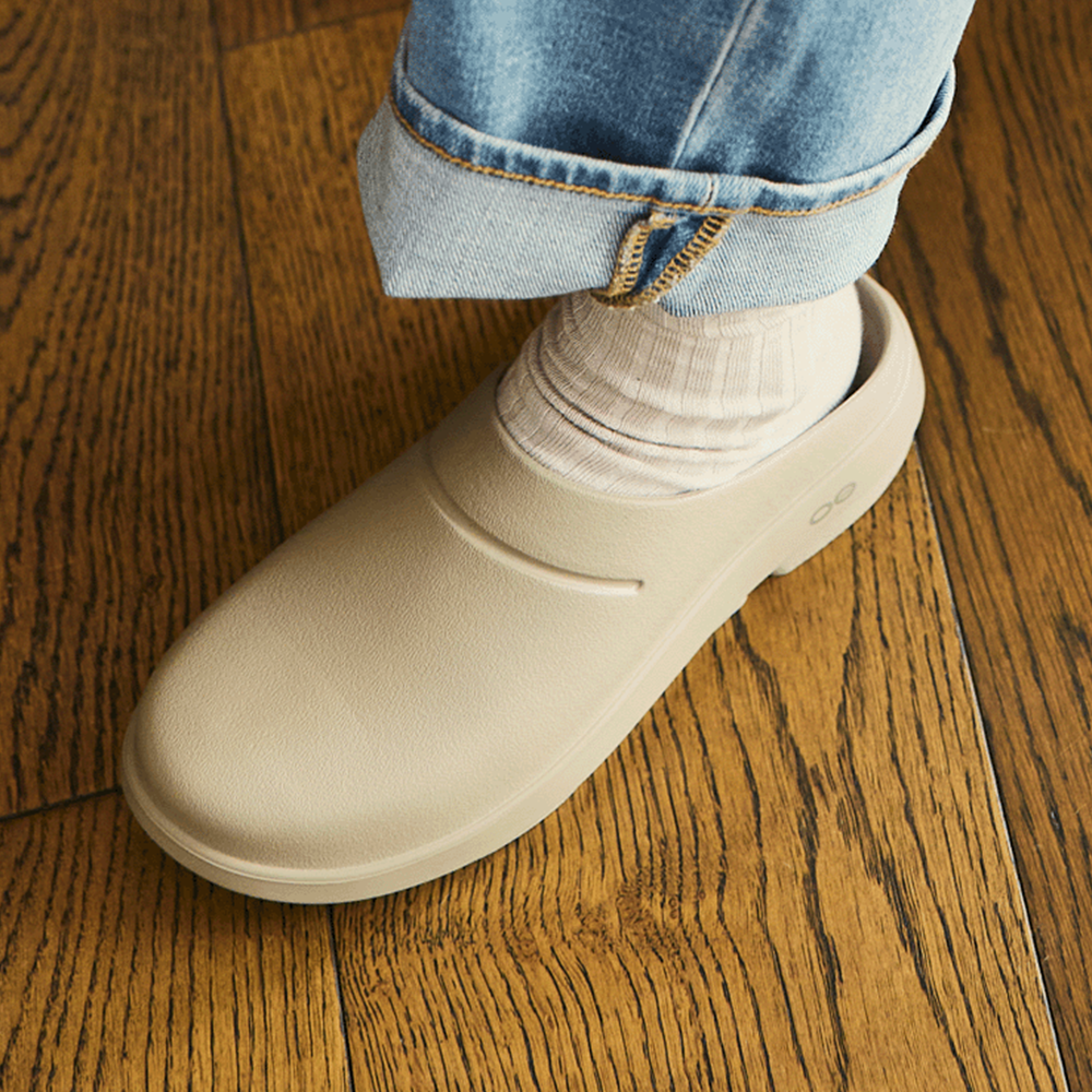 OOFOS Men's OOcloog Clog - Nomad