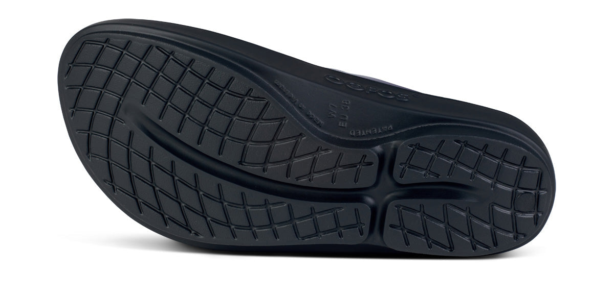 OOFOS Women's OOlala Luxe Thong - Frost