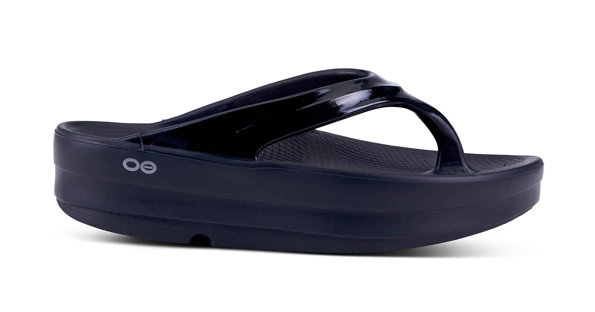 OOFOS Women's OOmega OOlala Thong - Black