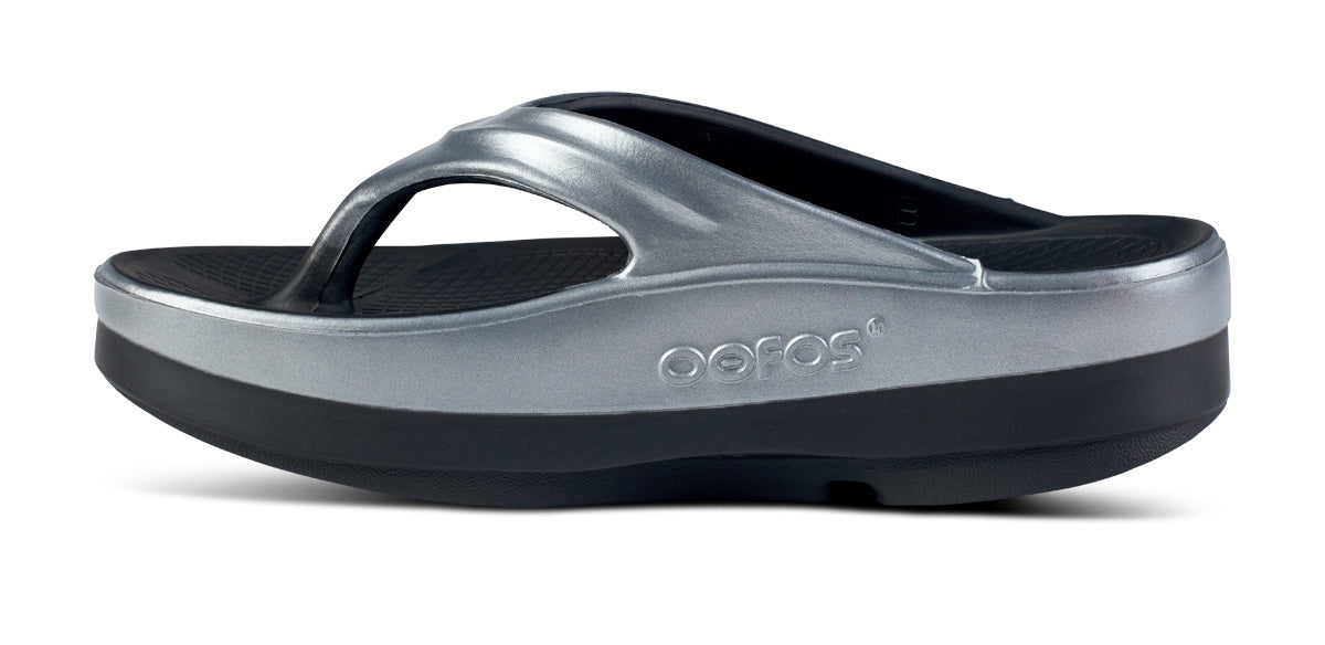OOFOS OOmega Luxe Women's Thong - Basalt