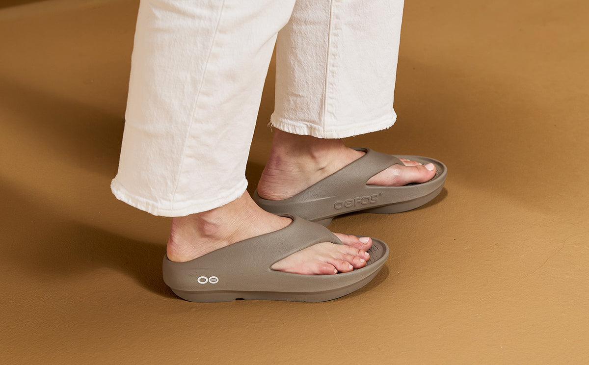 OOFOS Men's OOriginal PLUS - Driftwood
