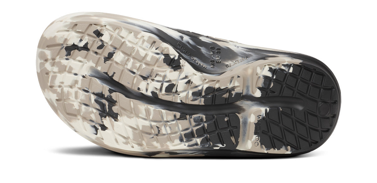 OOFOS Women's OOahh PLUS - Marble Black Nomad