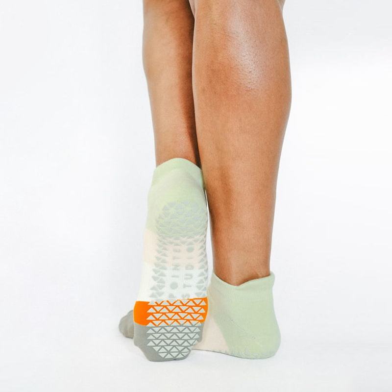 Pointe Studio Layered Stripe Full Foot Grip Sock