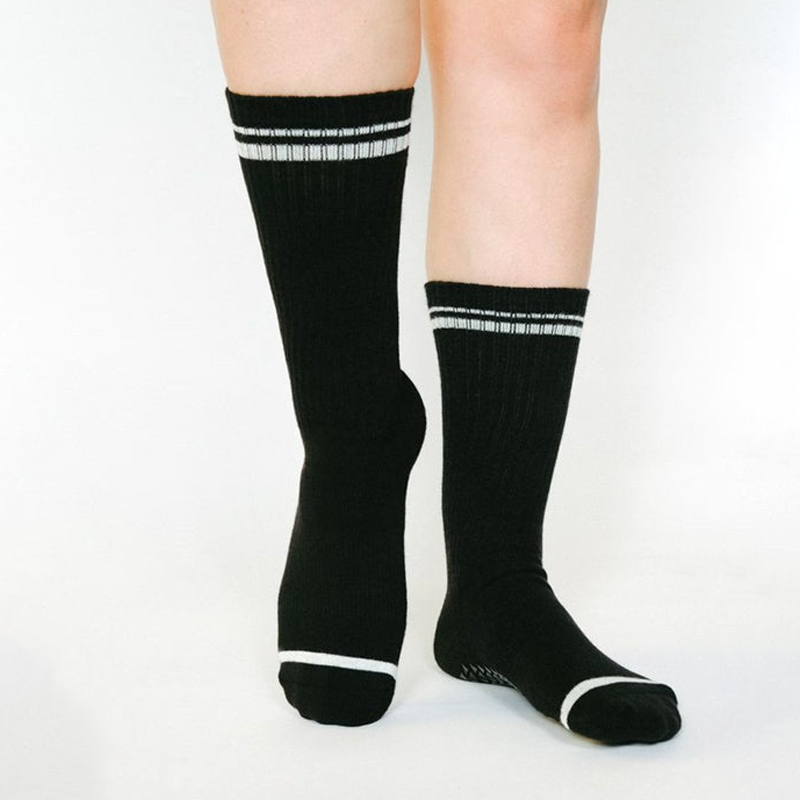 Pointe Studio Varsity Crew Grip Socks