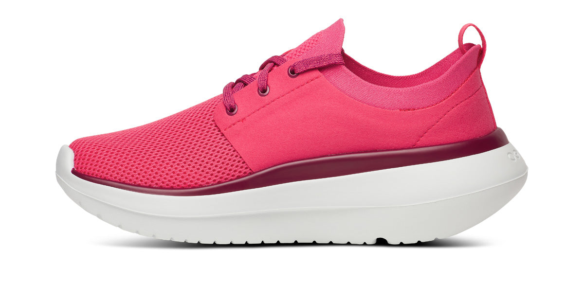OOFOS Women's OOmy Stride Shoe - Neon Berry