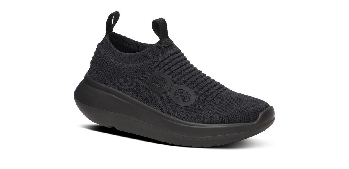 OOFOS Women's OOmy Zen - Black