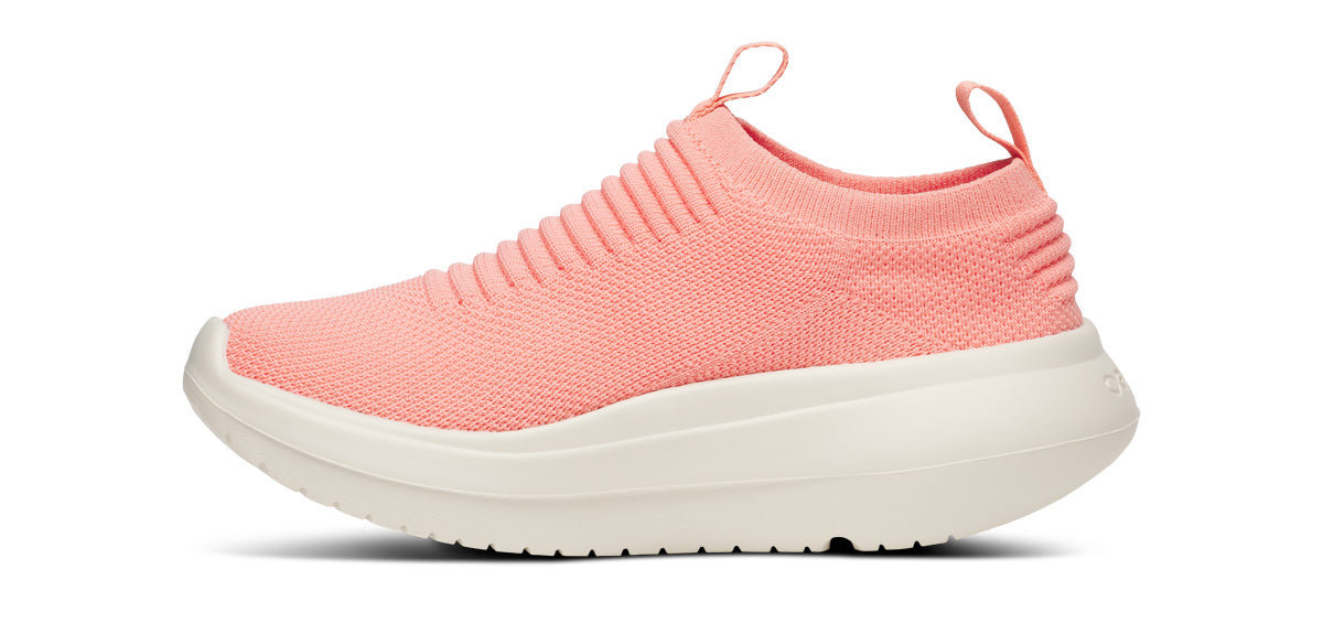 OOFOS Women's OOmy Zen - Coral
