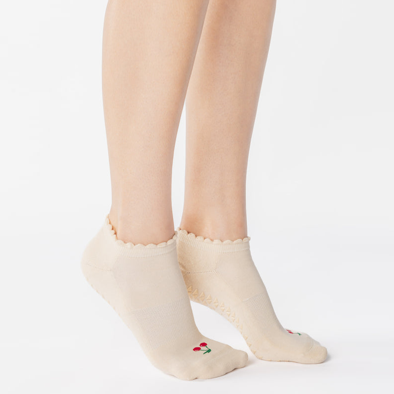 Pointe Studio Cherry Full Foot Grip Sock