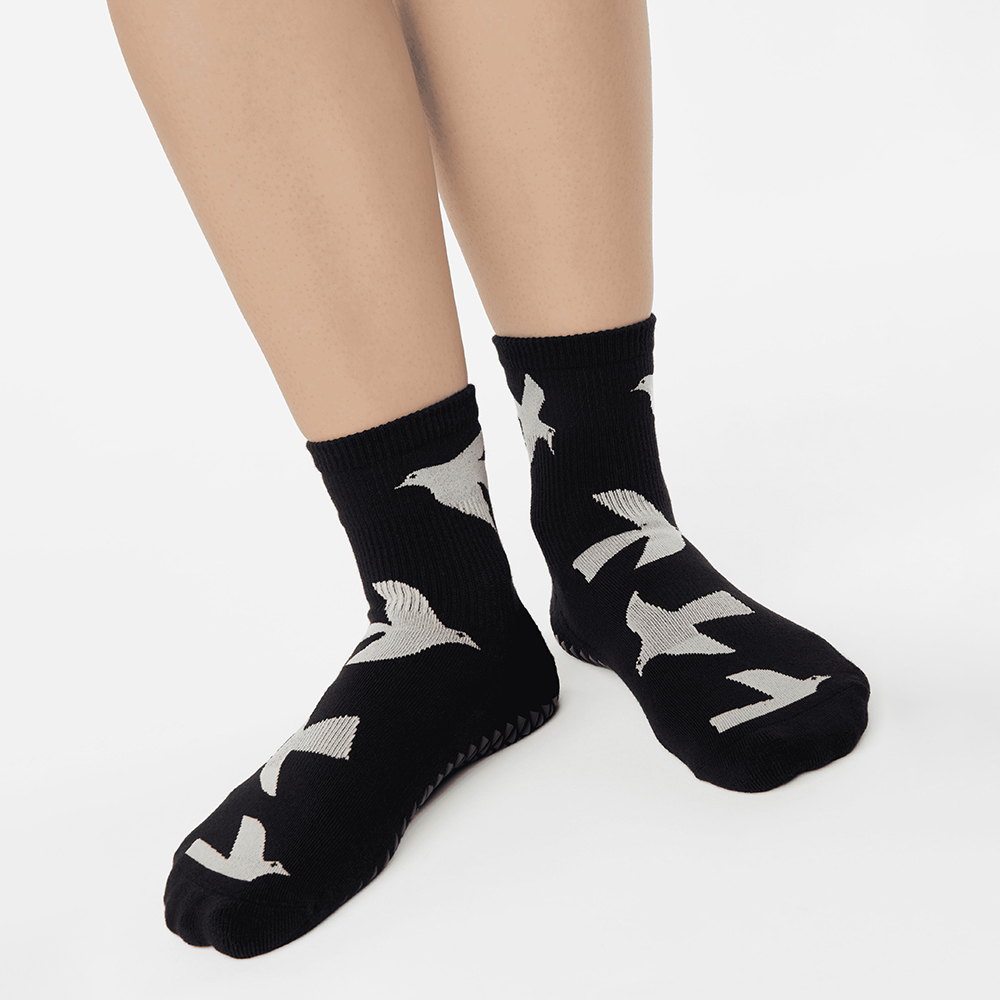 Pointe Studio Fly Away Ankle Grip Sock