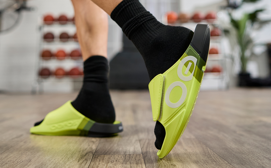 OOFOS Men's OOahh Sport Flex LTD Edition Slide - Electro Rally