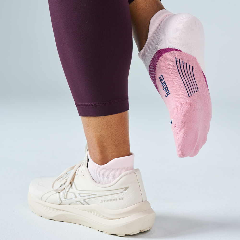 Feetures Elite Light Cushion Tab Socks