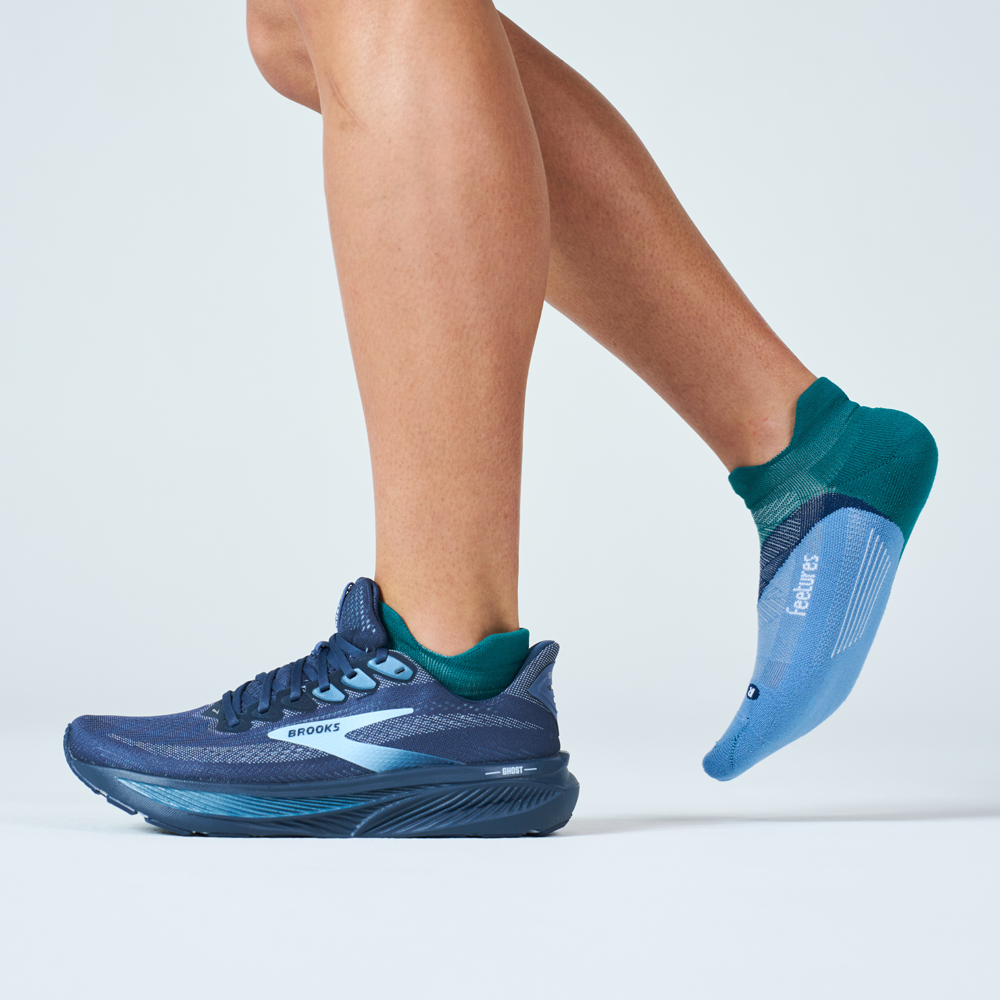 Feetures Elite Light Cushion Tab Socks