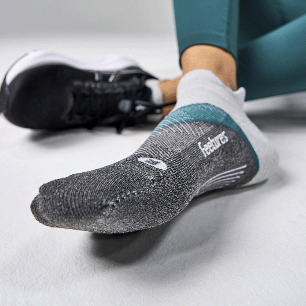 Feetures Elite Light Cushion Tab Socks