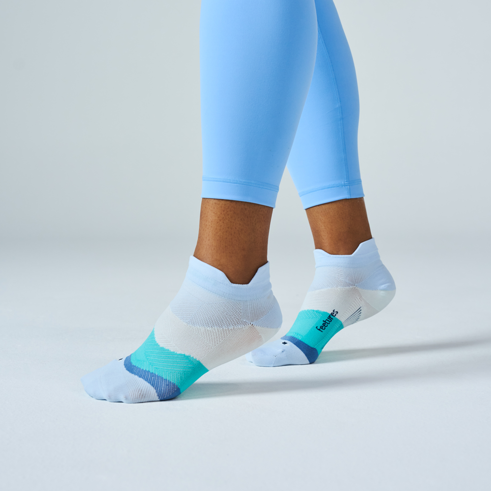 Feetures Elite Ultra Light Cushion Tab Socks