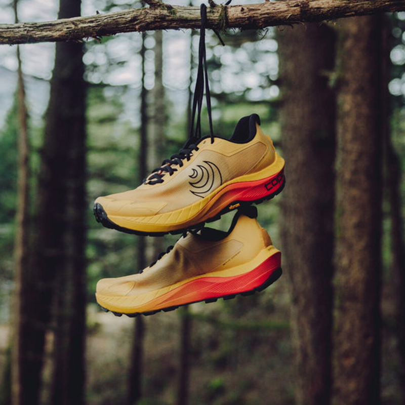 Topo Athletic Men's Mountain Racer 4 - Clearance