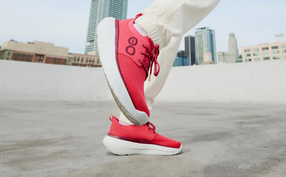 OOFOS Women's OOmy Stride Shoe - Neon Berry