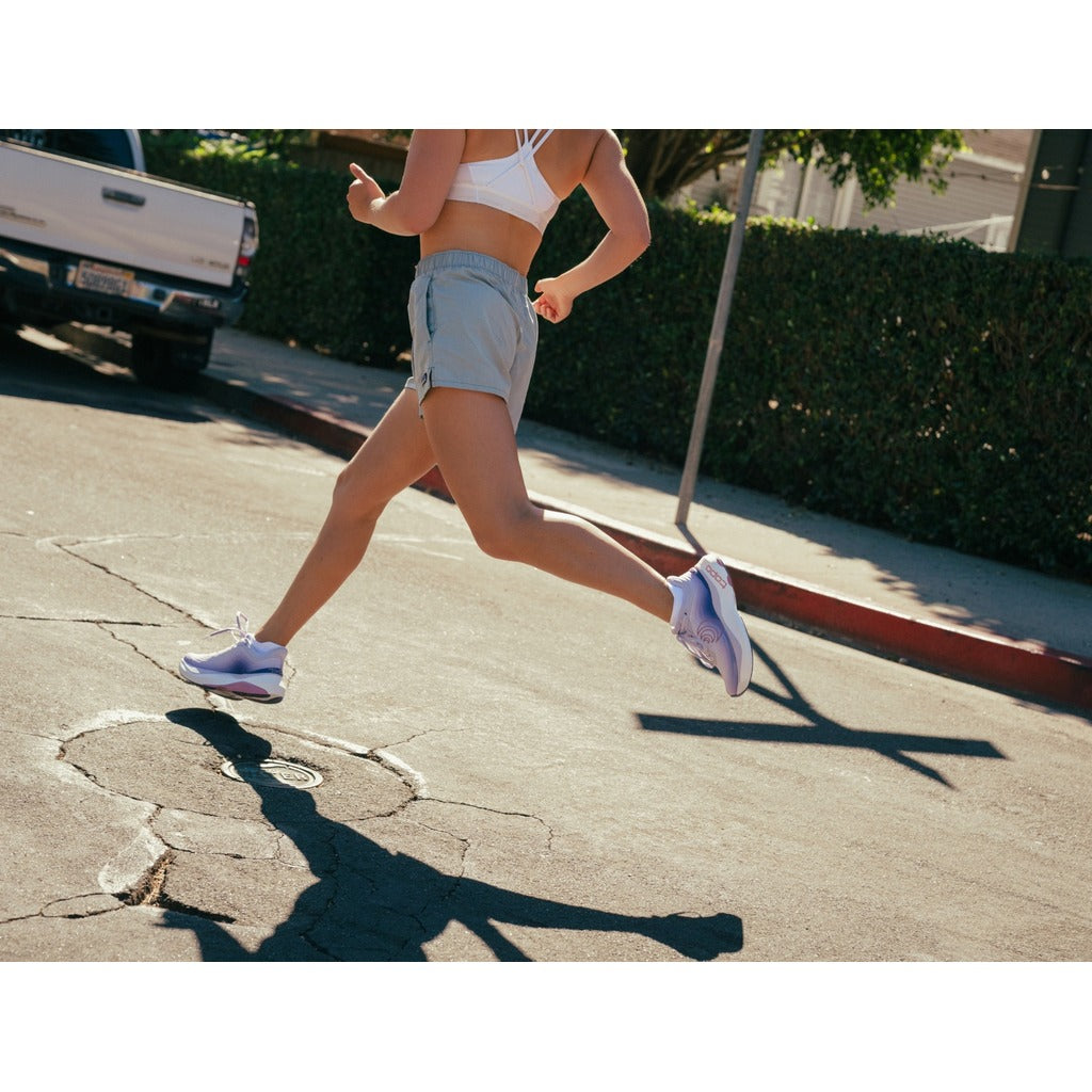 Topo Athletic AURA - Women's Road Running Shoes