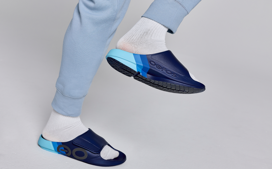 OOFOS Men's OOahh Sport Flex LTD Edition Slide - Sky Rally