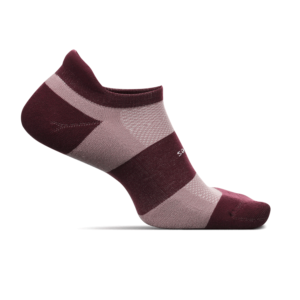 Feetures High Performance Max Cushion No-Show Tab Socks
