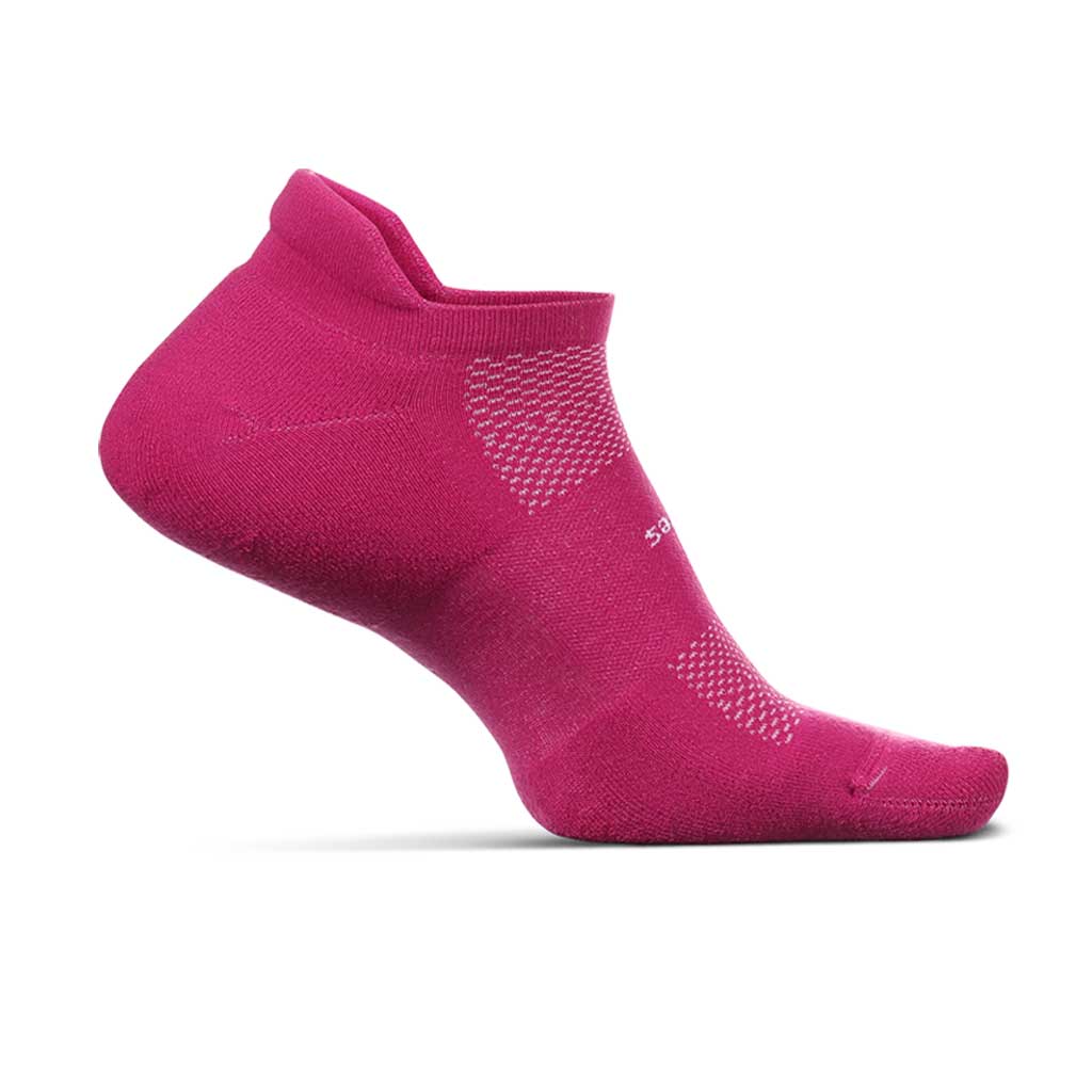 Feetures High Performance Max Cushion No-Show Tab Socks