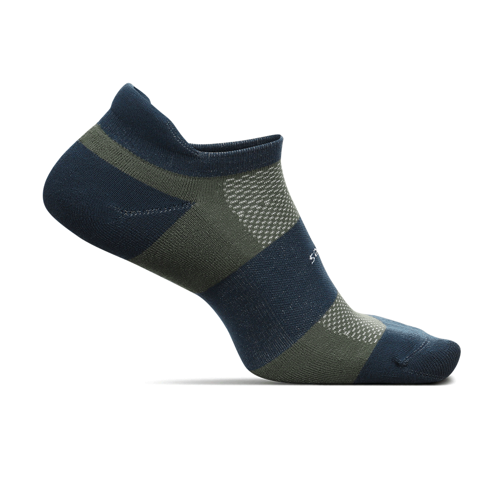 Feetures High Performance Max Cushion No-Show Tab Socks
