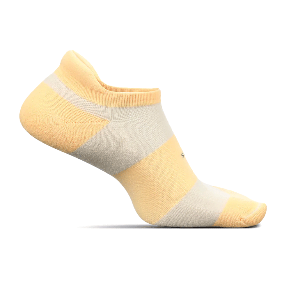 Feetures High Performance Max Cushion No-Show Tab Socks