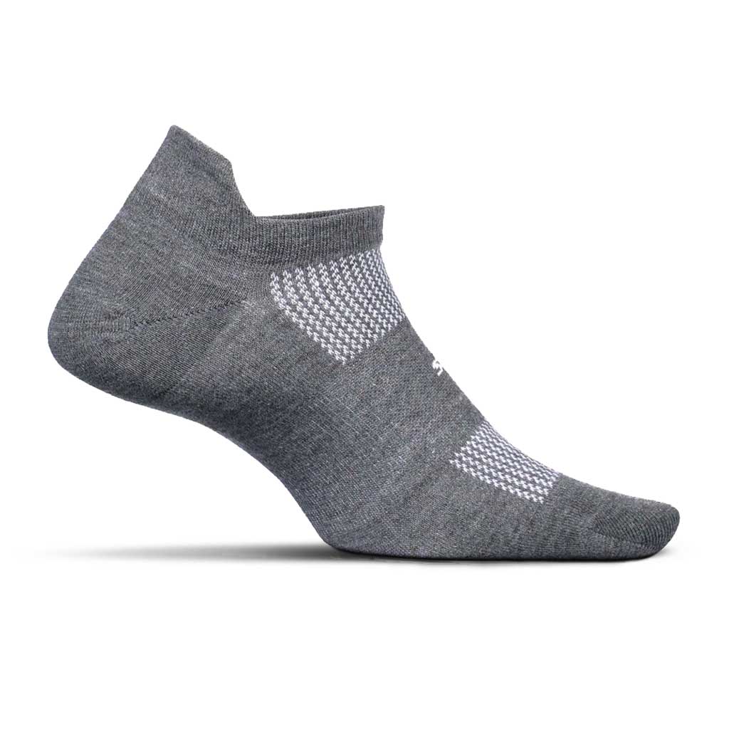 Feetures High Performance Max Cushion No-Show Tab Socks