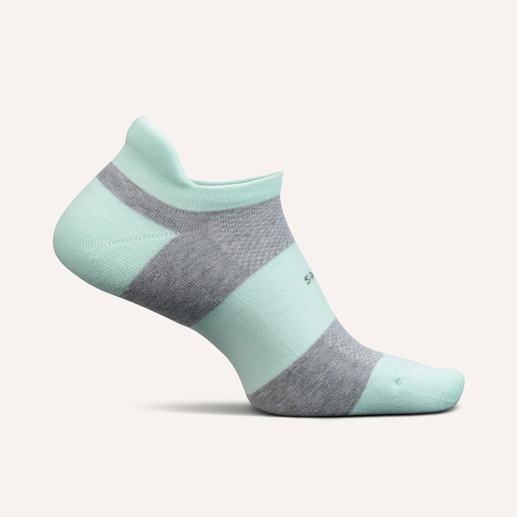 Feetures High Performance Max Cushion No-Show Tab Socks